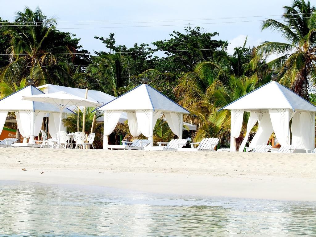 Arenas Beach Hotel Corn Island Exterior photo