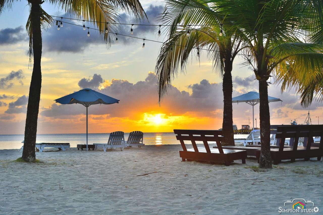 Arenas Beach Hotel Corn Island Exterior photo